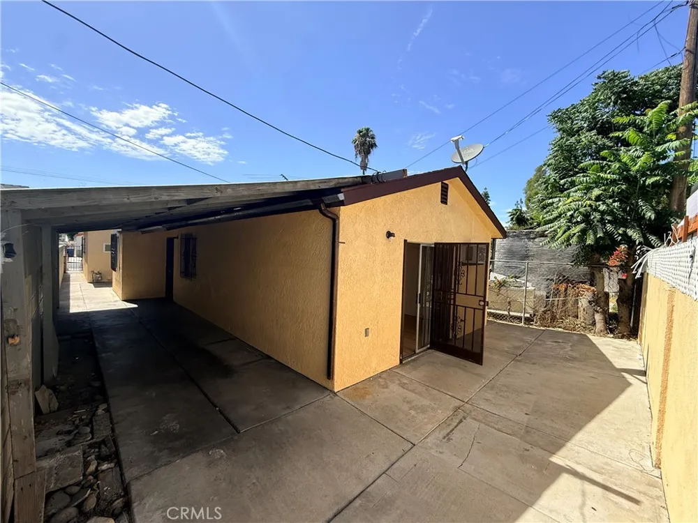 15120 Bellota Ave Paramount, CA 90723