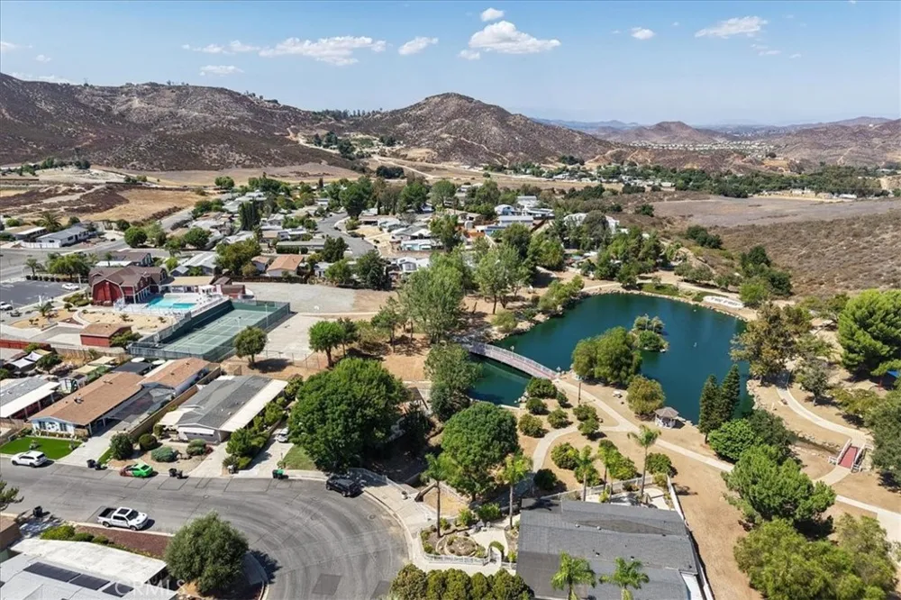 34159 Olive Grove Road Wildomar, CA 92595