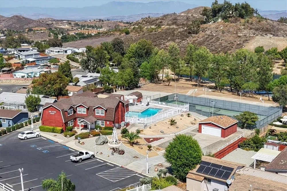 34159 Olive Grove Road Wildomar, CA 92595
