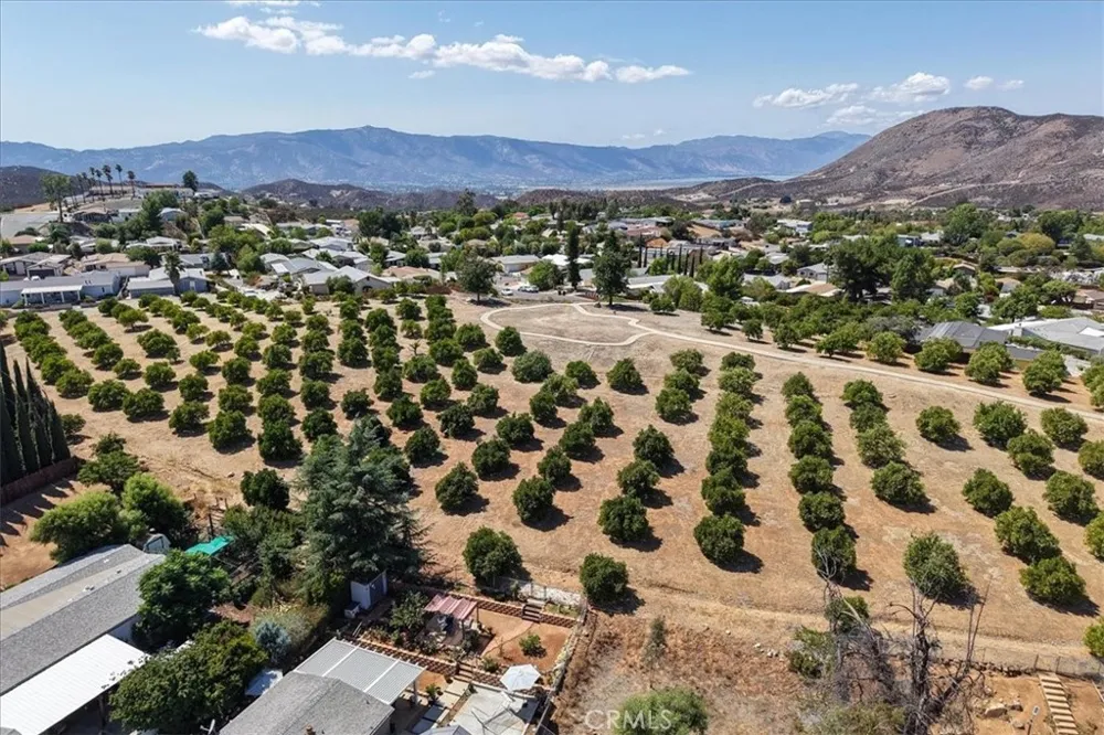 34159 Olive Grove Road Wildomar, CA 92595