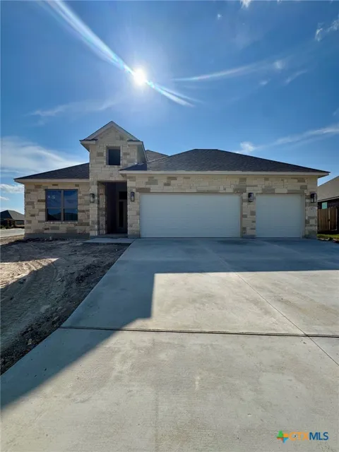 1102 Bending Bough Way
