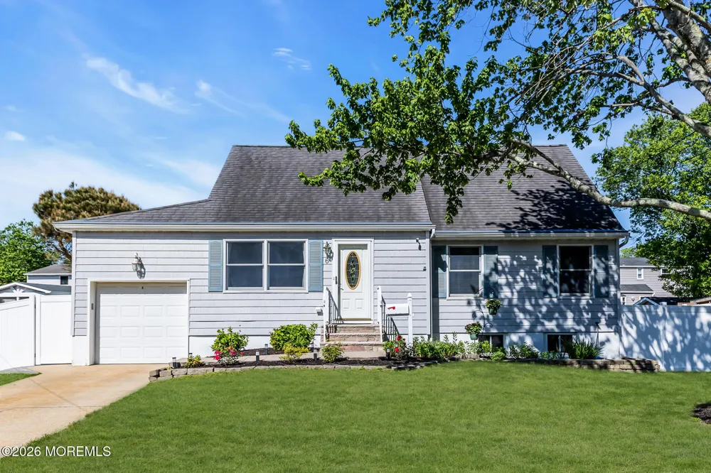 6 Virginia Avenue