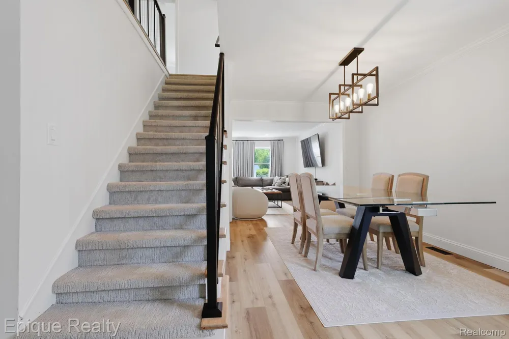 72 North Shore Drive Lake Orion Village, MI 48362