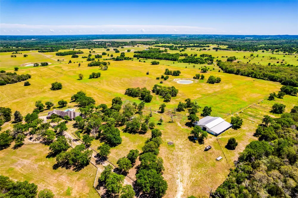 17270 FM 112 Thrall, TX 76578