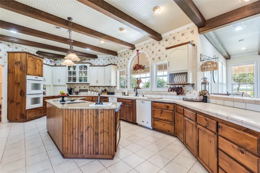 17270 FM 112 Thrall, TX 76578