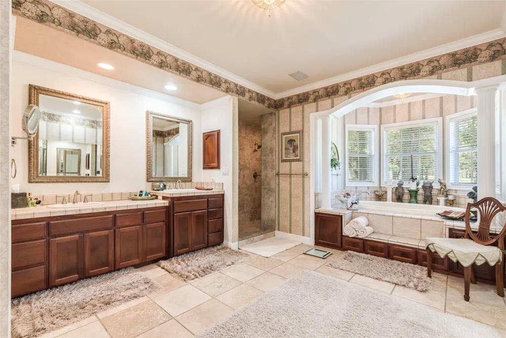 17270 FM 112 Thrall, TX 76578