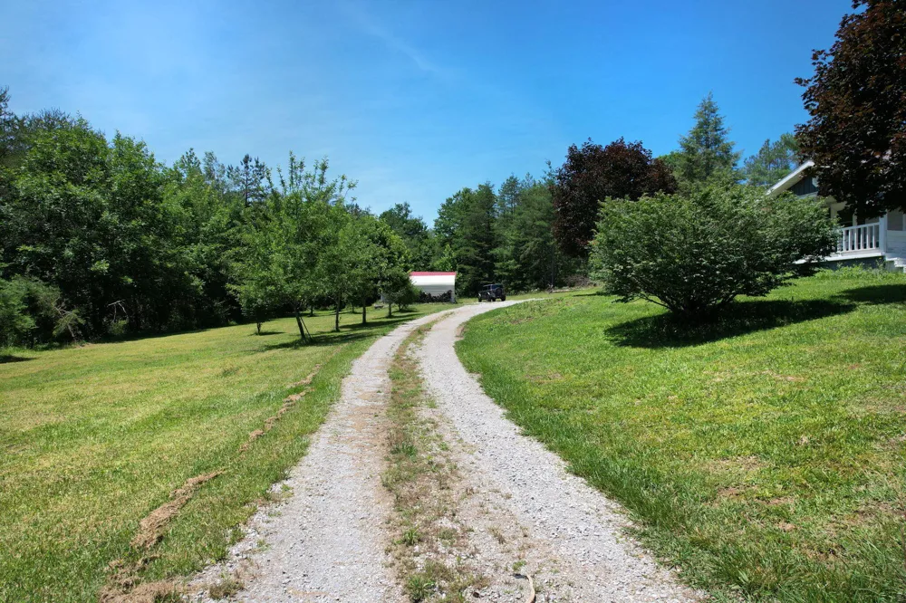 10780 Tennessee 68 Grandview, TN 37337