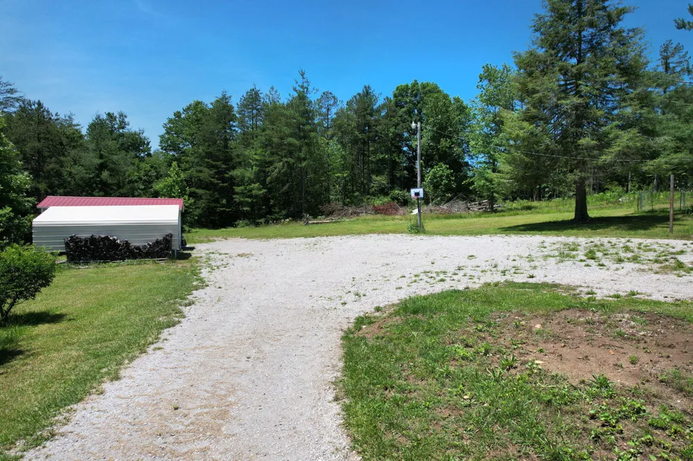10780 Tennessee 68 Grandview, TN 37337