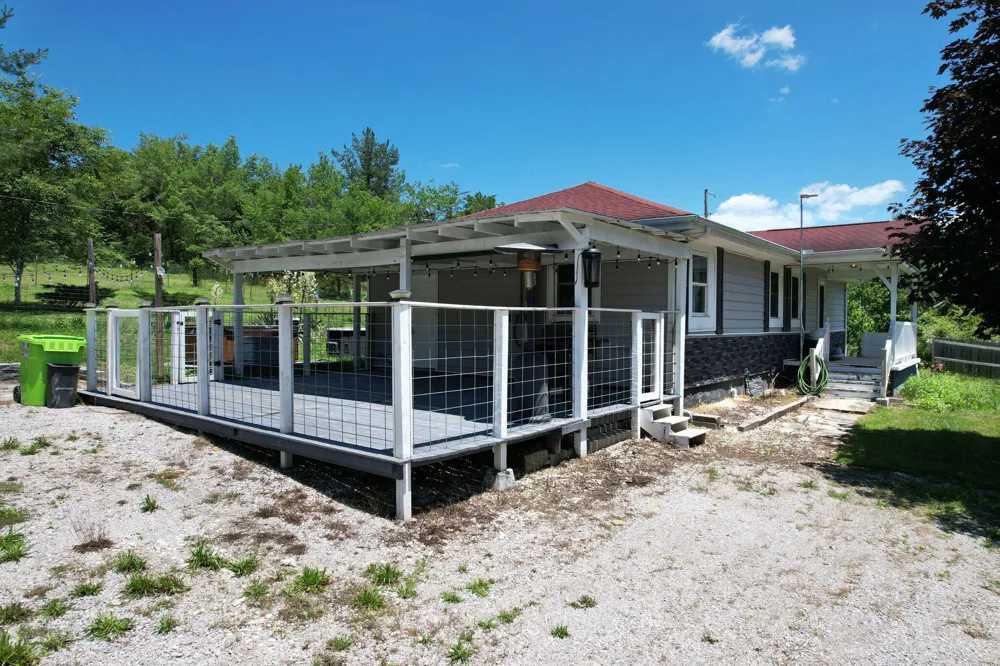 10780 Tennessee 68 Grandview, TN 37337