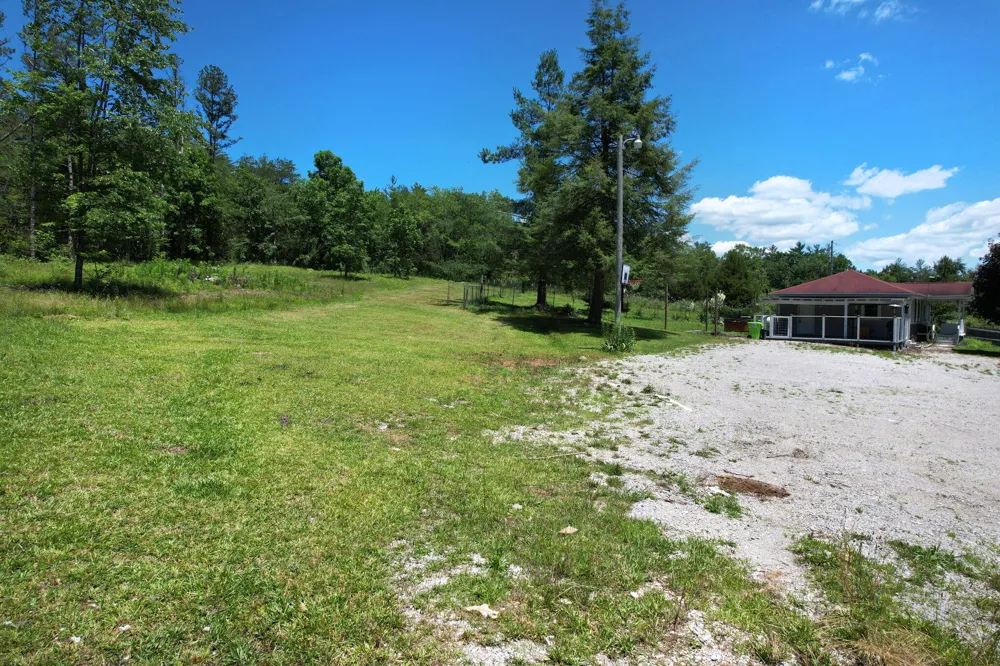 10780 Tennessee 68 Grandview, TN 37337