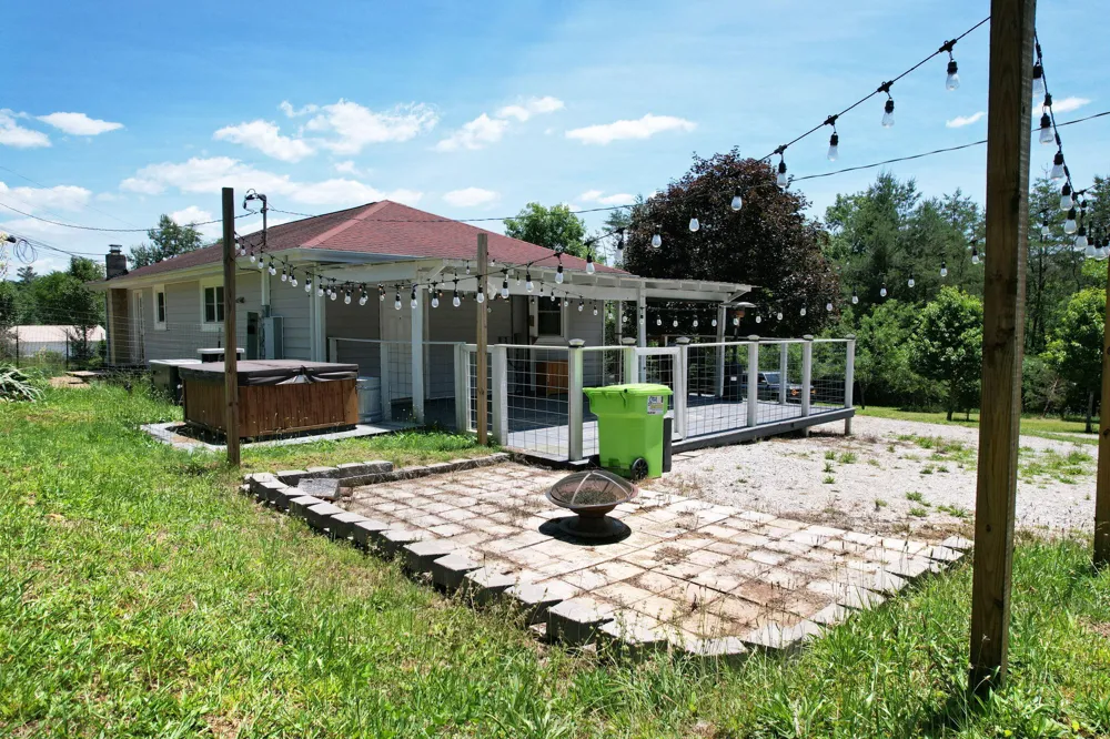 10780 Tennessee 68 Grandview, TN 37337