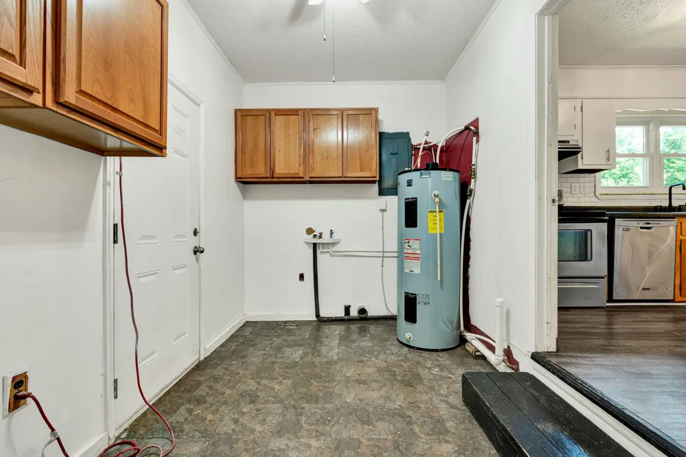 10780 Tennessee 68 Grandview, TN 37337