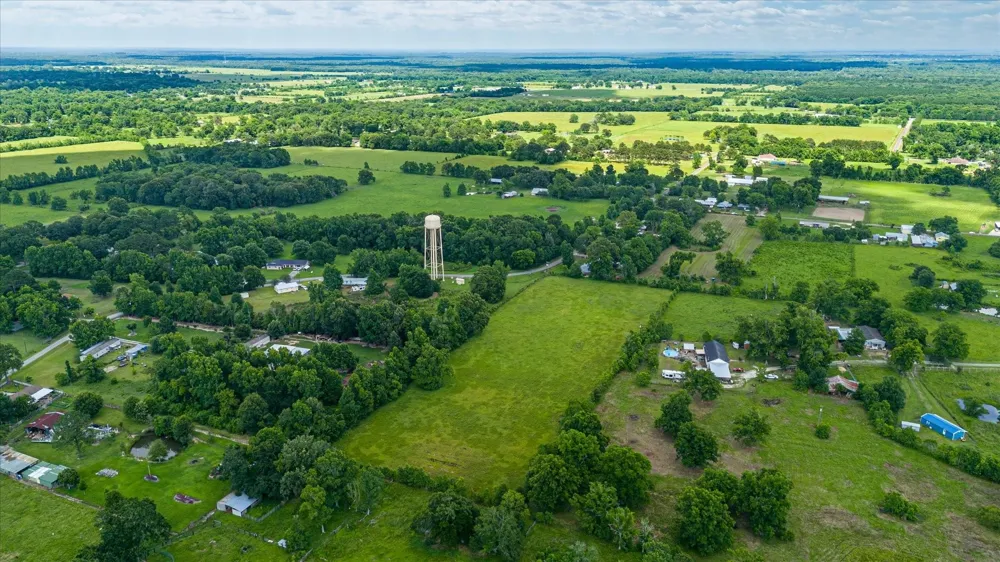 County Road 2065 Hull, TX 77564
