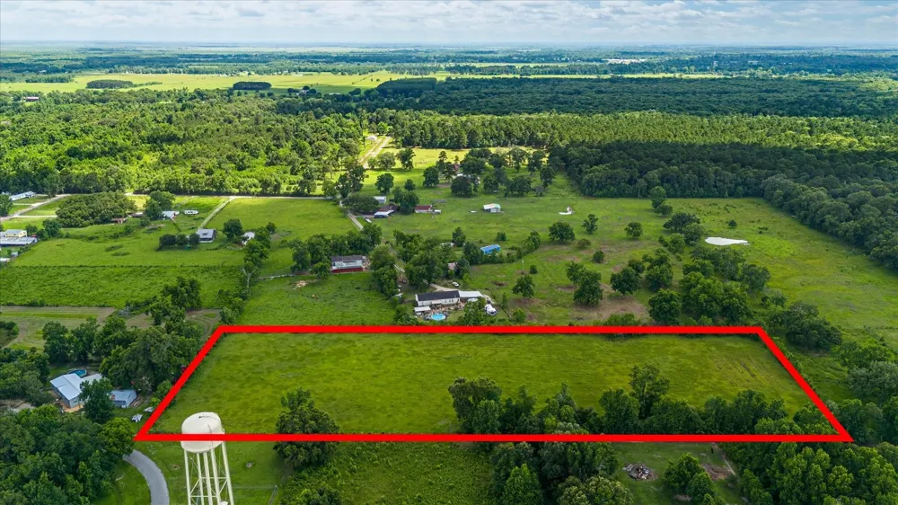 County Road 2065 Hull, TX 77564