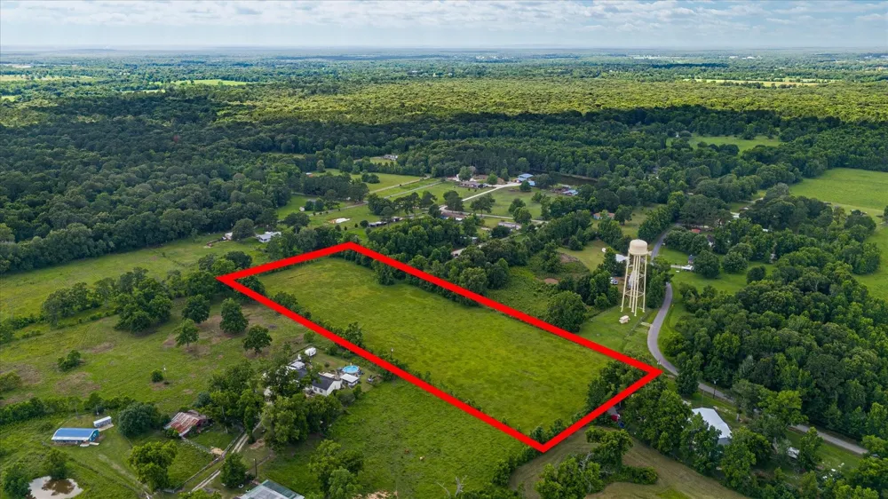 County Road 2065 Hull, TX 77564