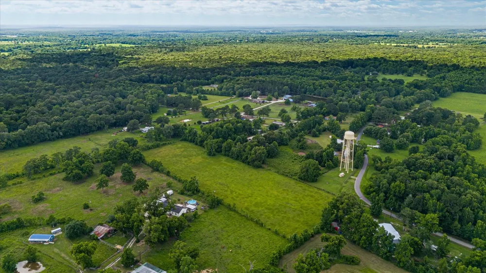 County Road 2065 Hull, TX 77564