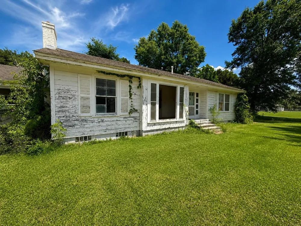 1912 S Wheeler Street Jasper, TX 75951