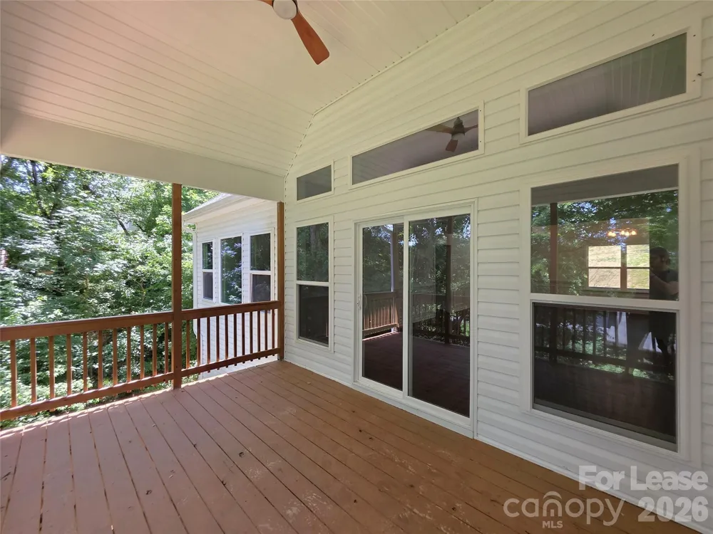 595 Foxwood Drive SE Concord, NC 28025