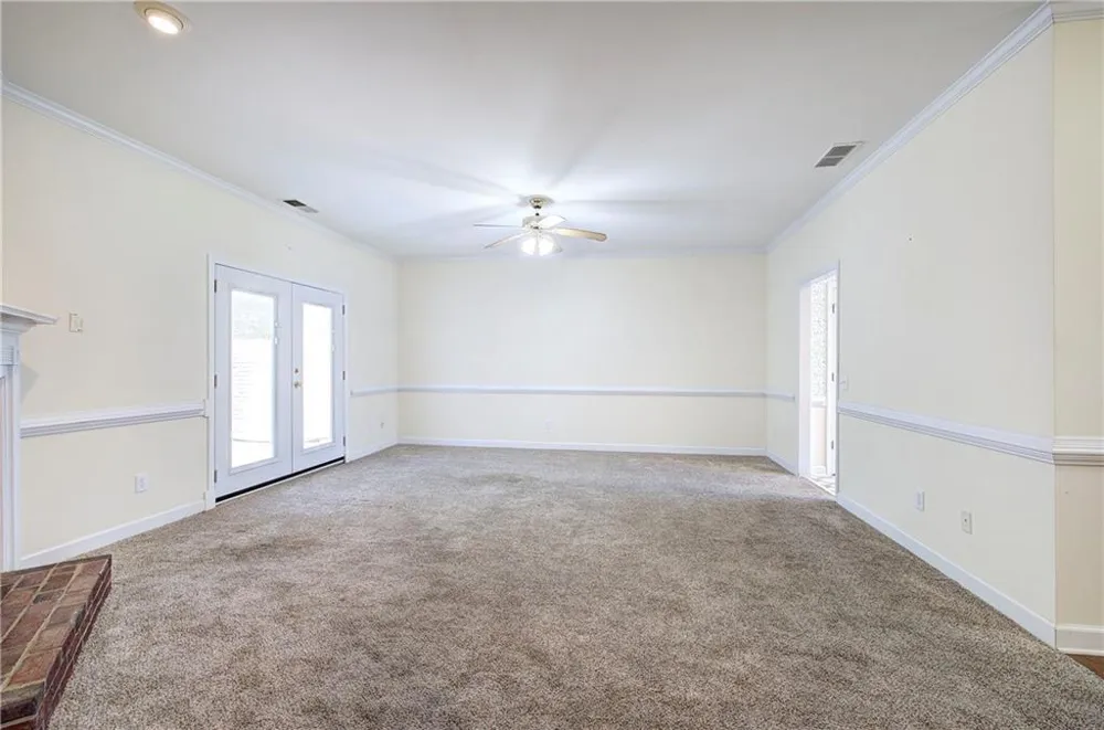 214 Manor Way Cartersville, GA 30120