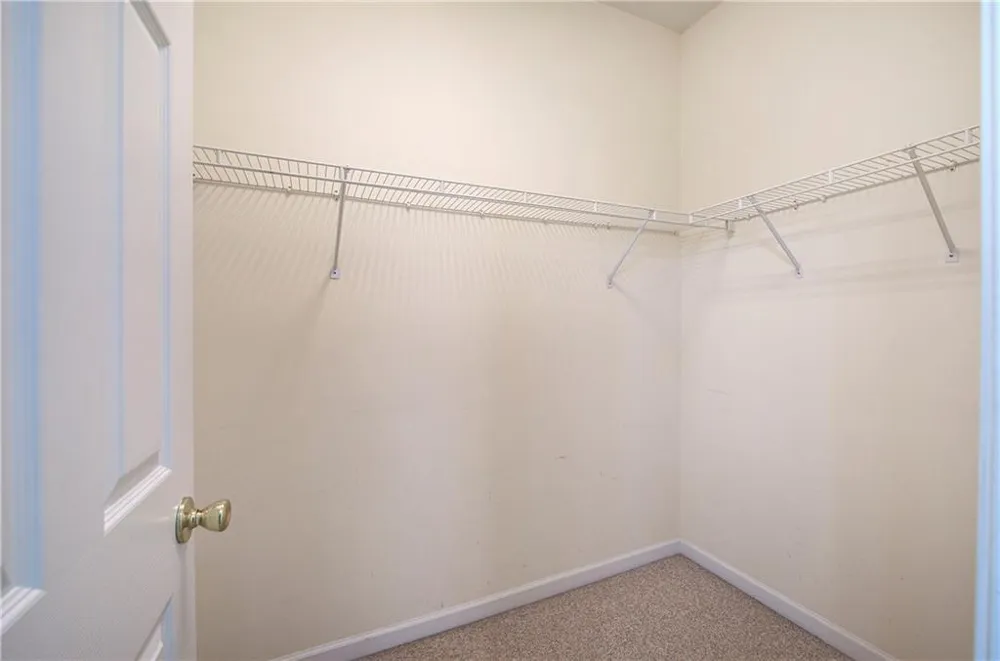 214 Manor Way Cartersville, GA 30120