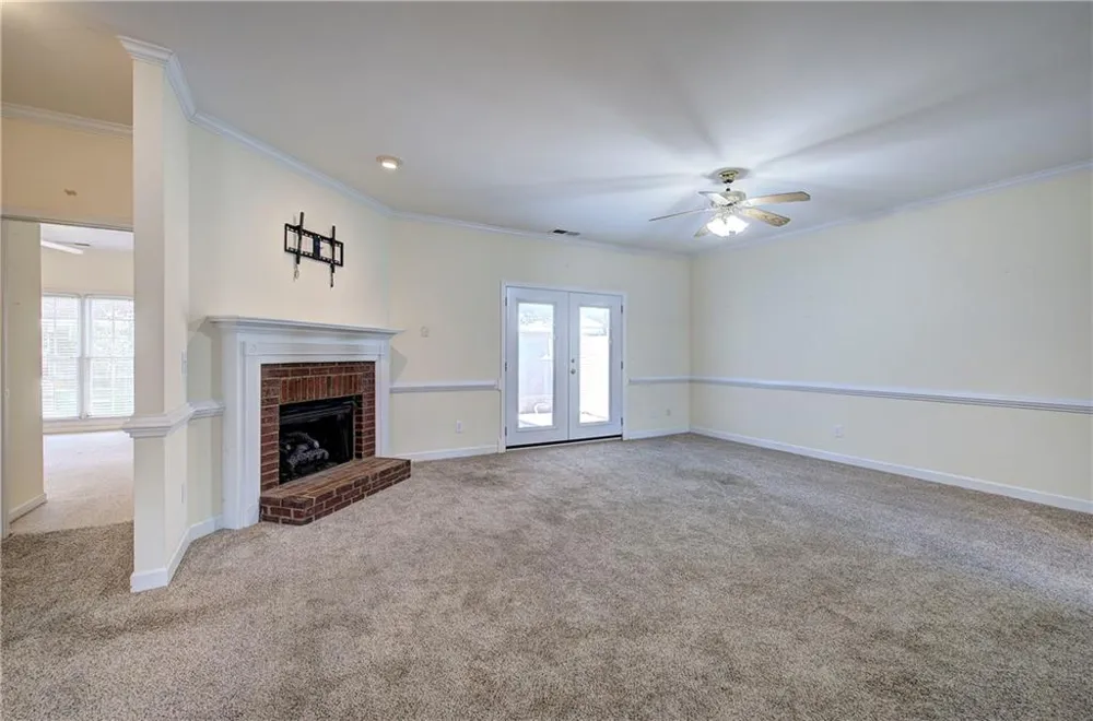 214 Manor Way Cartersville, GA 30120