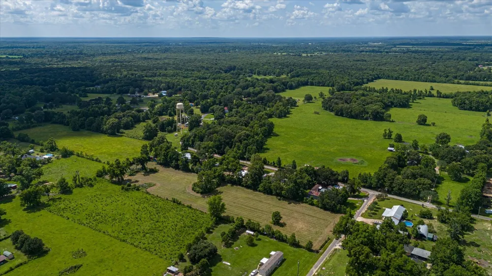 County Road 2060 Hull, TX 77564