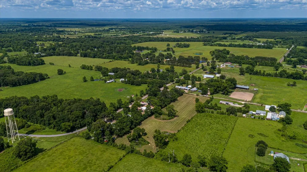 County Road 2060 Hull, TX 77564