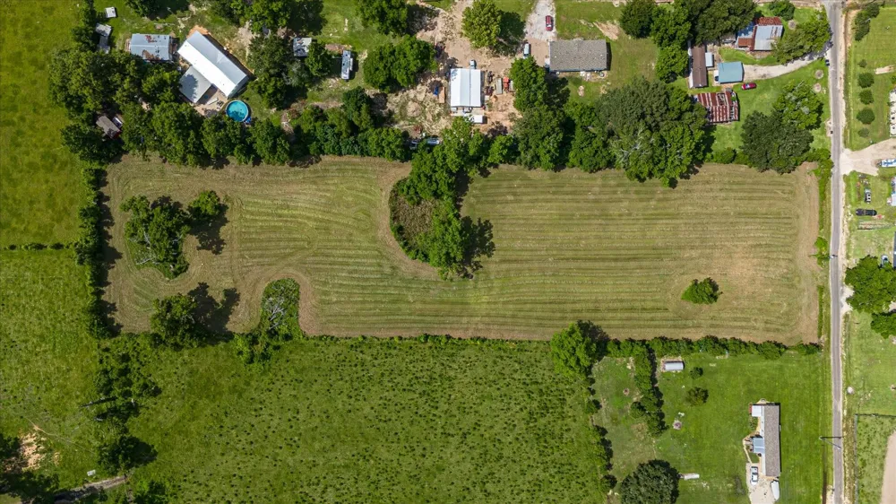 County Road 2060 Hull, TX 77564