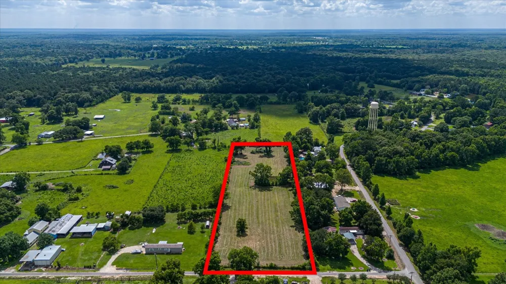 County Road 2060 Hull, TX 77564