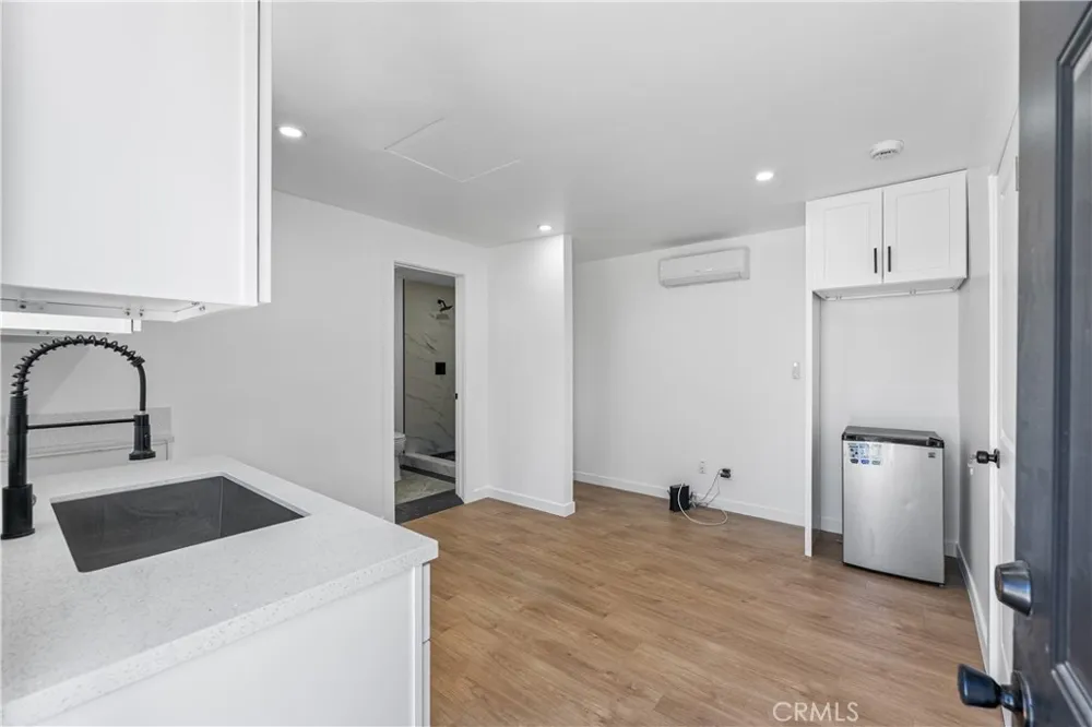 45040 Redwood Avenue Lancaster, CA 93534