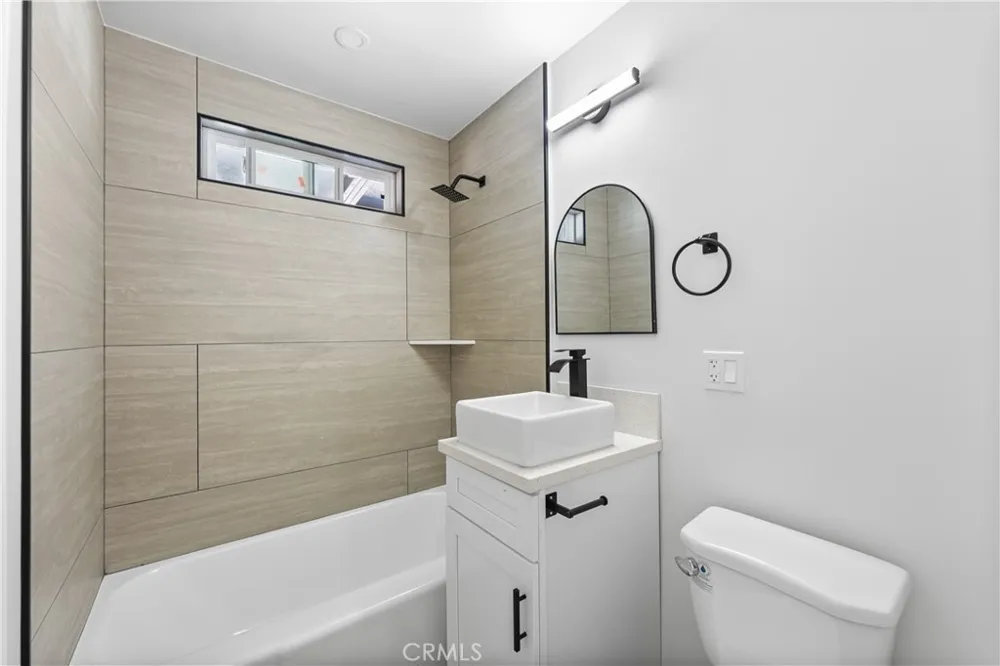 45040 Redwood Avenue Lancaster, CA 93534