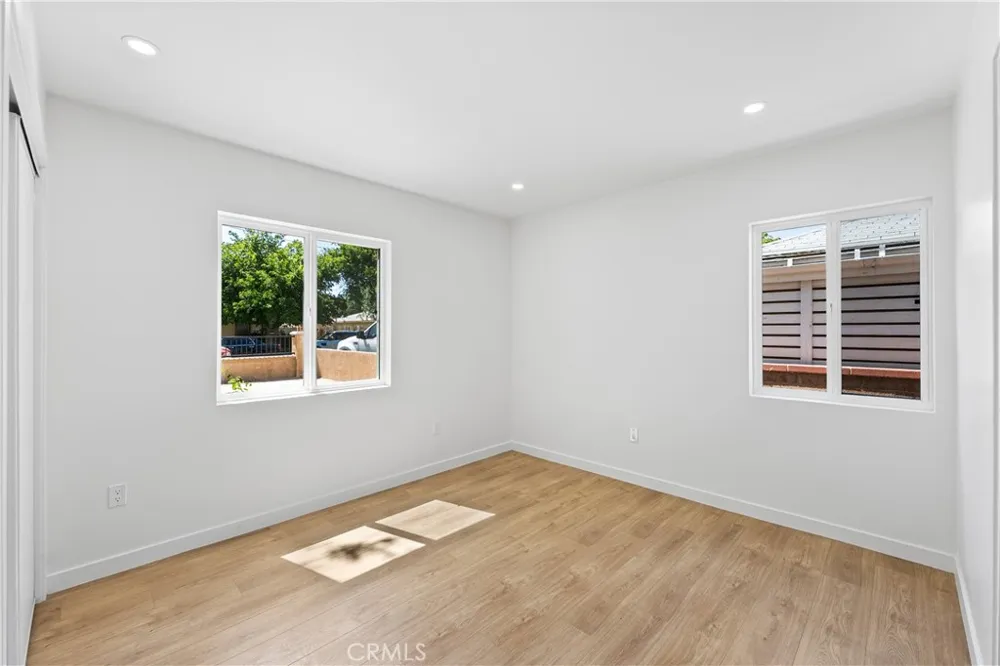 45040 Redwood Avenue Lancaster, CA 93534