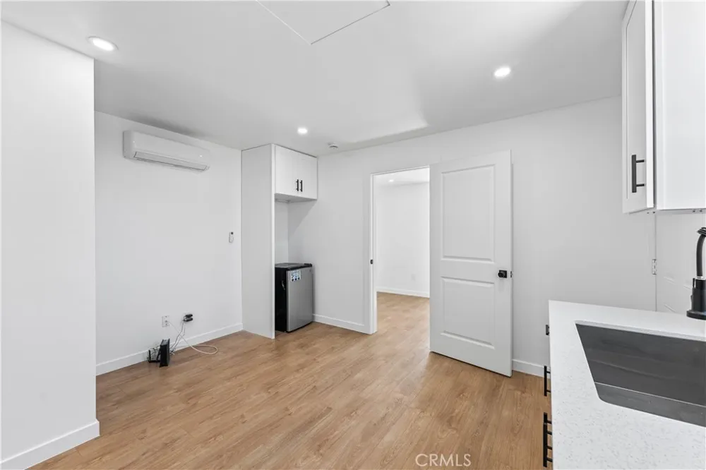 45040 Redwood Avenue Lancaster, CA 93534