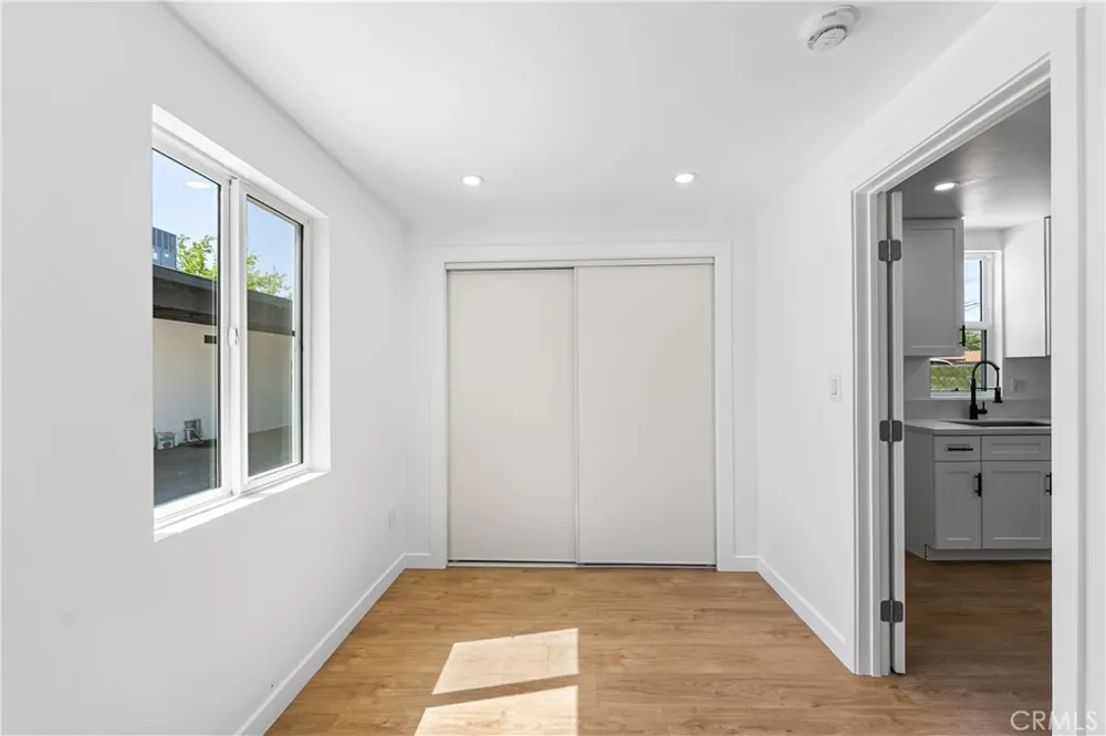 45040 Redwood Avenue Lancaster, CA 93534