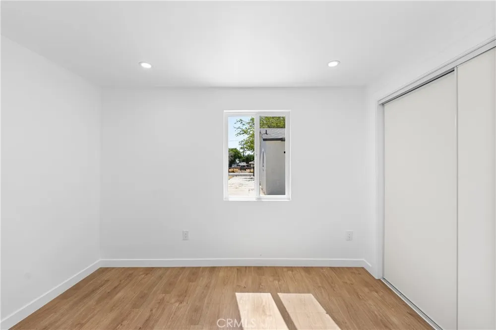 45040 Redwood Avenue Lancaster, CA 93534