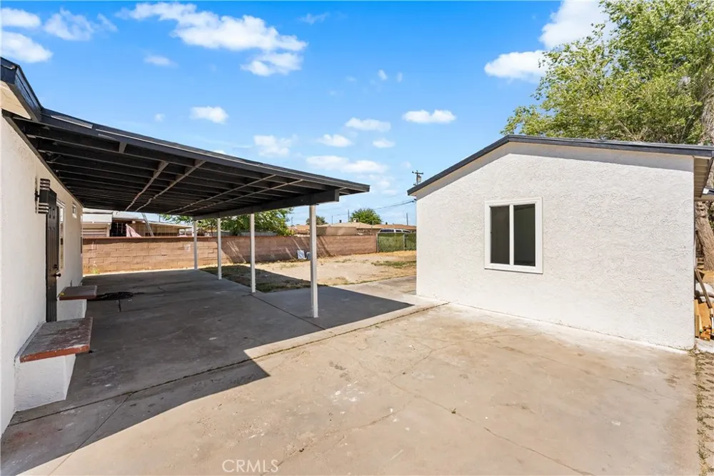 45040 Redwood Avenue Lancaster, CA 93534