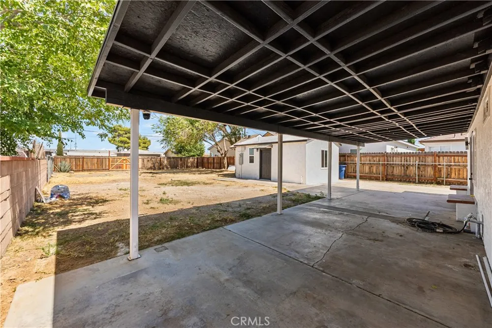 45040 Redwood Avenue Lancaster, CA 93534
