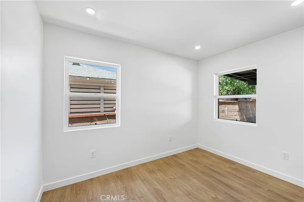 45040 Redwood Avenue Lancaster, CA 93534