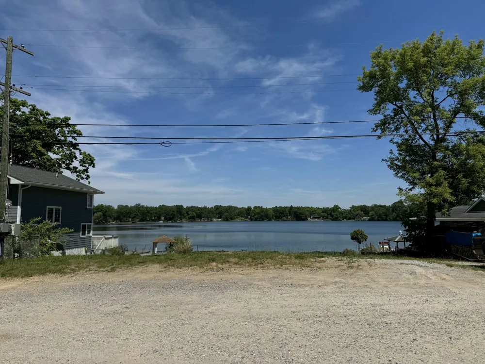 6456 Edgewood Drive Brighton, MI 48116