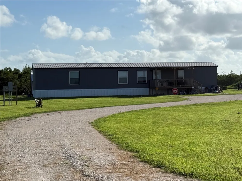 7470 Corrigan Ranch Dr Skidmore, TX 78389