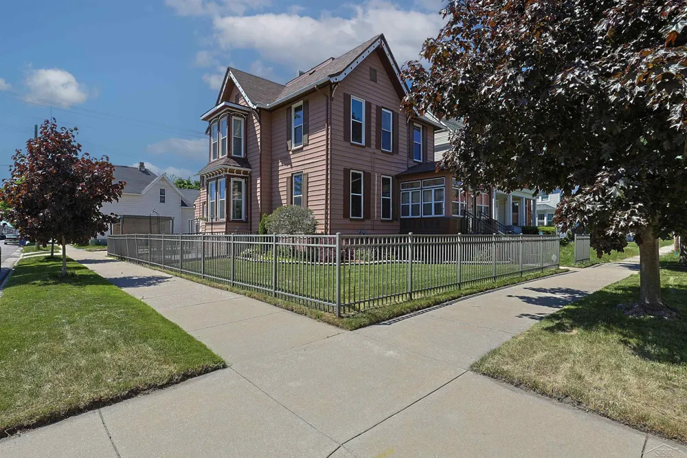 601 Van Buren Street Bay City City, MI 48708