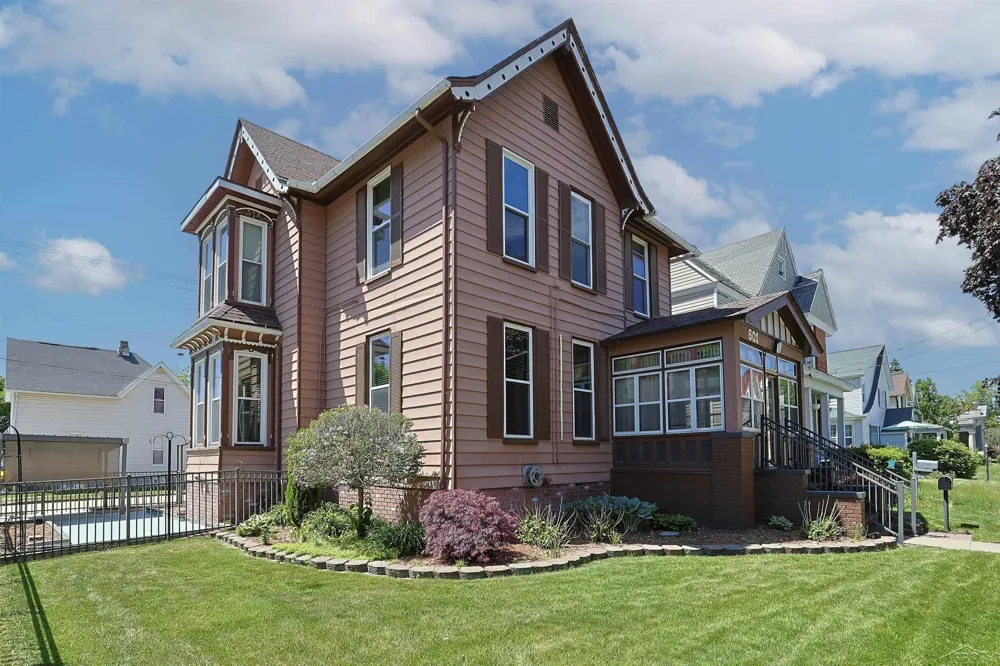 601 Van Buren Street Bay City City, MI 48708