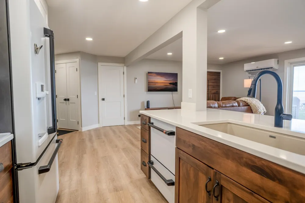 151 Lake Avenue #102 Spicer, MN 56288