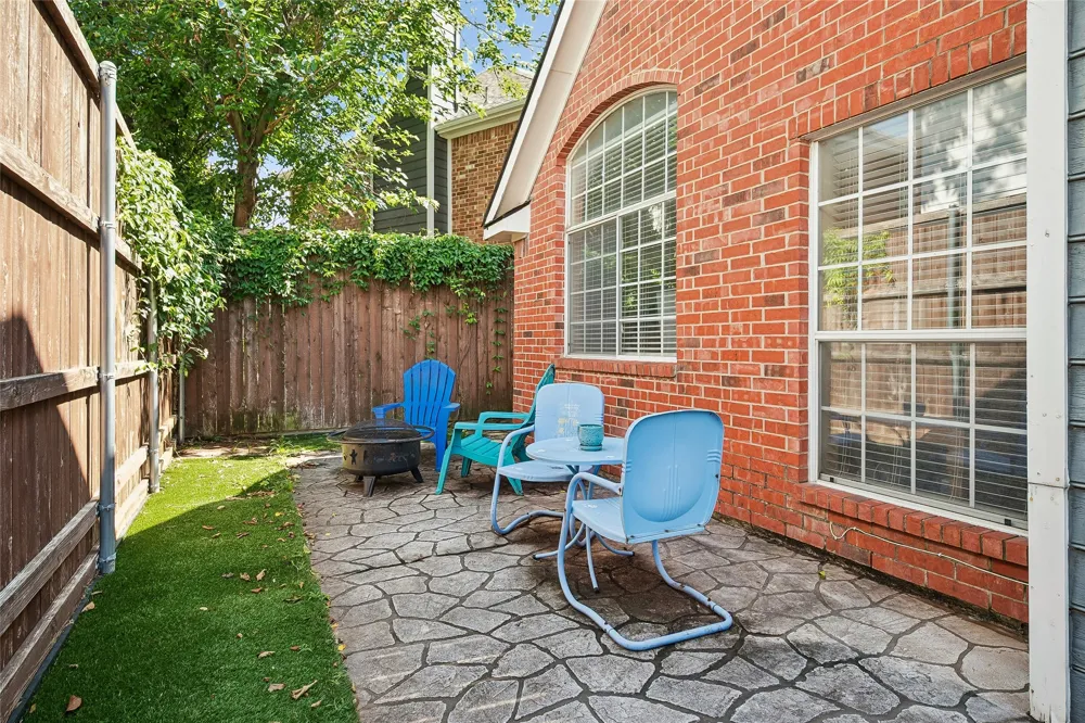 14592 Princeton Court Addison, TX 75001