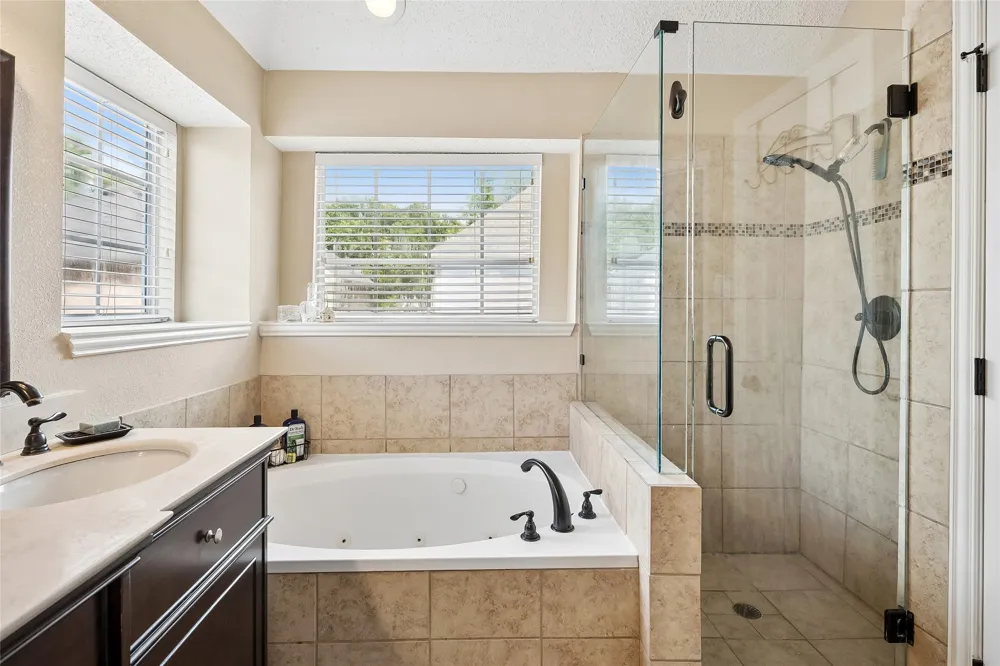 14592 Princeton Court Addison, TX 75001