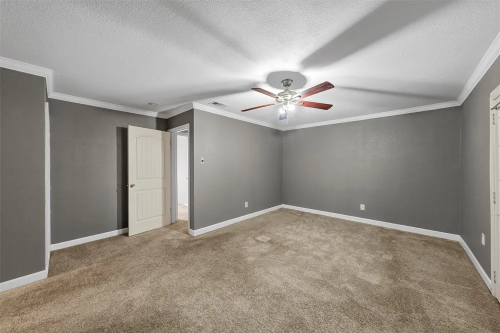 605 Roberts Street West, TX 76691