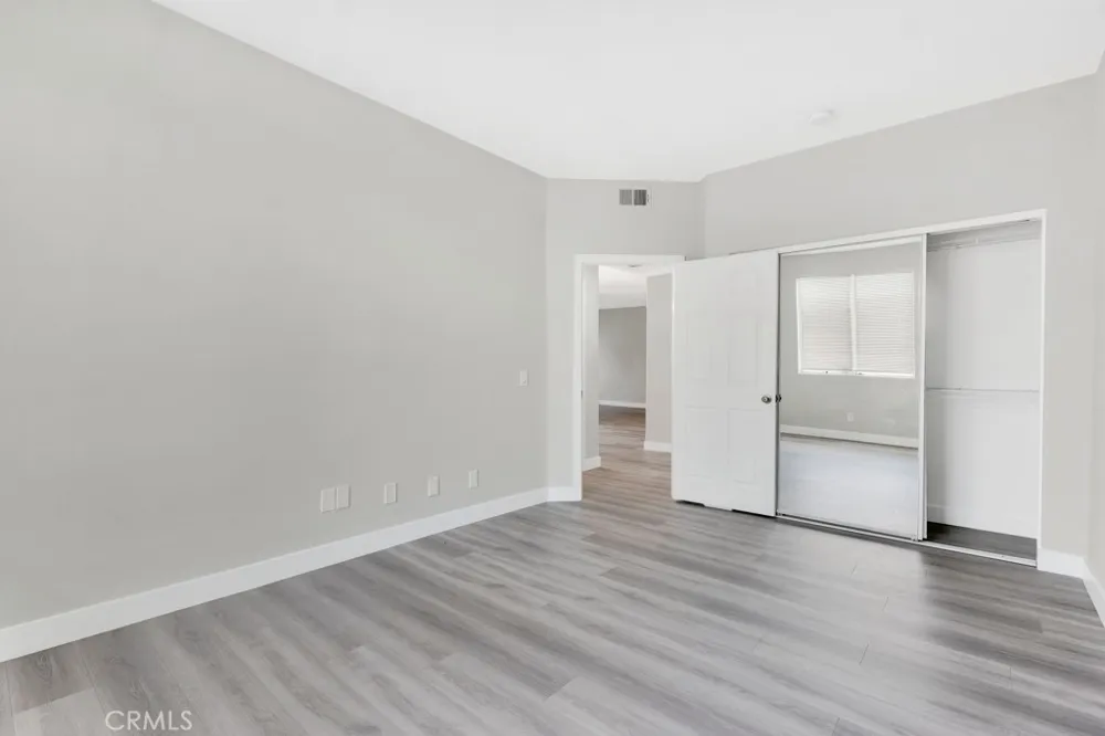 16940 Chatsworth #206 Granada Hills, CA 91344
