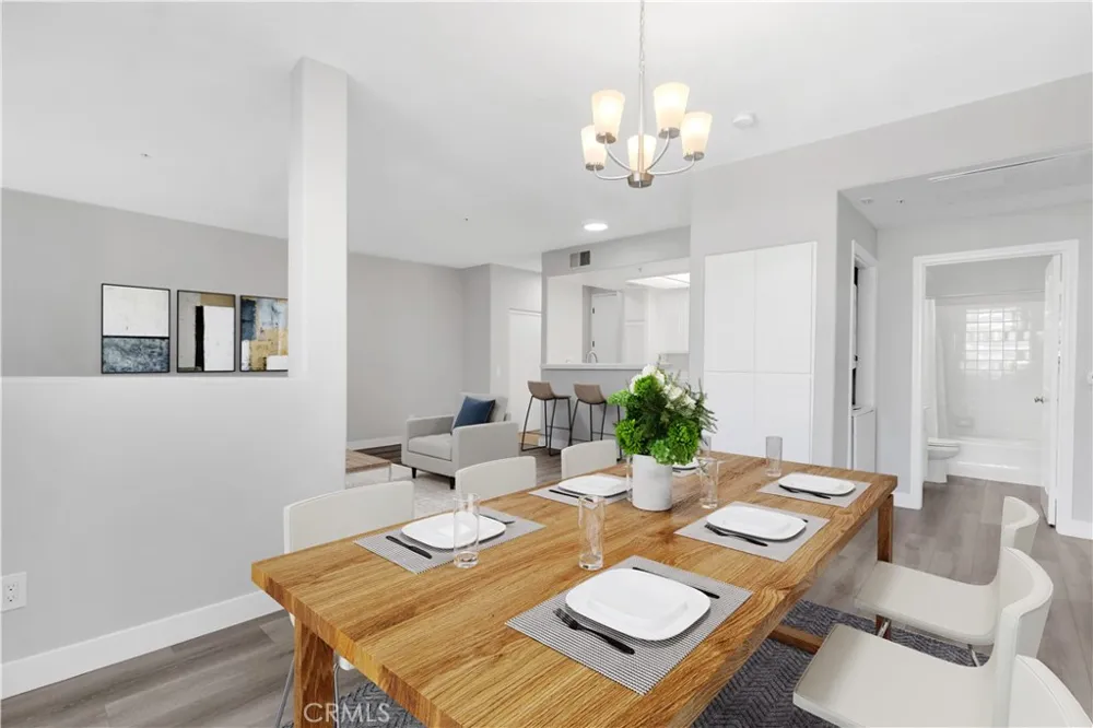 16940 Chatsworth #206 Granada Hills, CA 91344