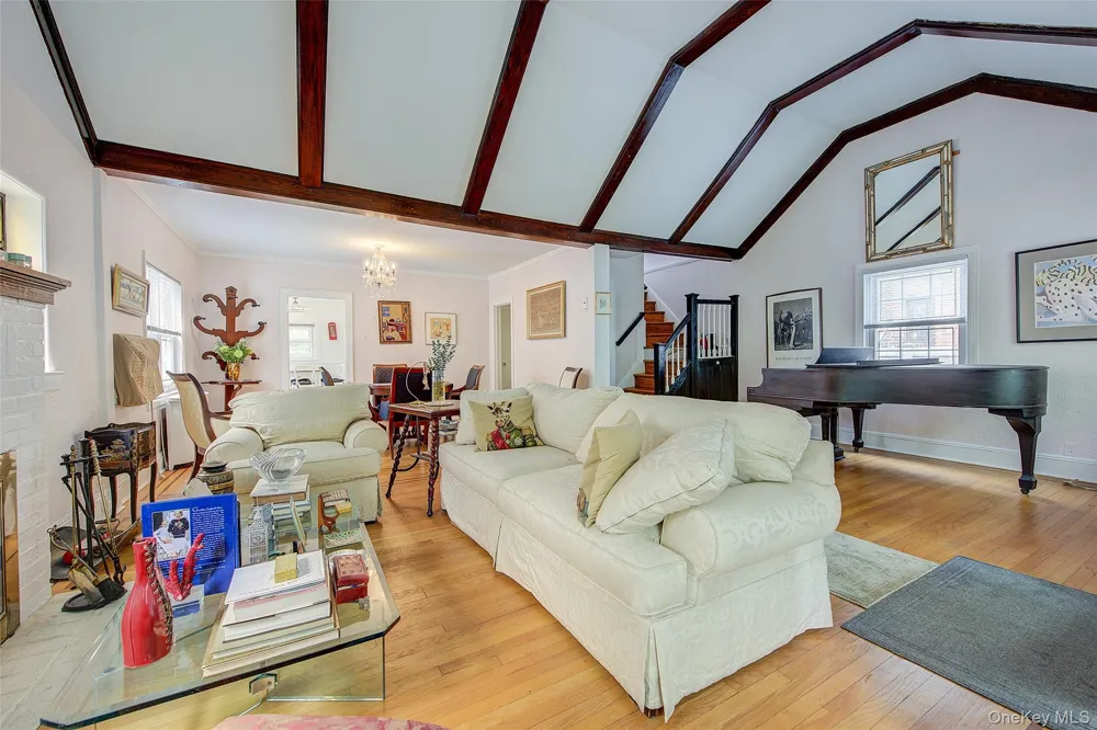 80-38 236th Street Bellerose Manor, NY 11427