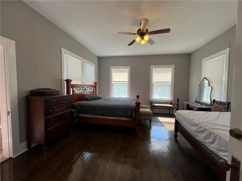 909 Power Street Refugio, TX 78377